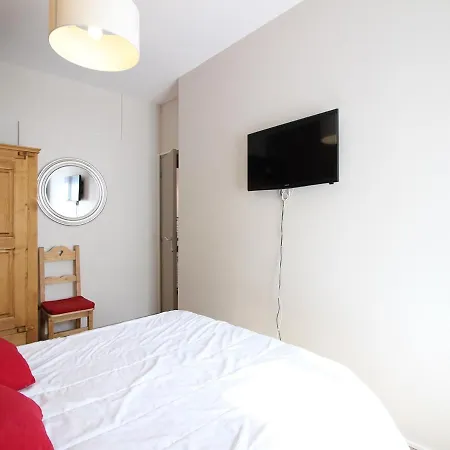 Apartment T2 Bis Avec Vue Au Mont-dore, Animaux Admis Le Mont-Dore